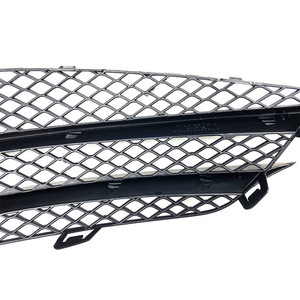 Grille de pare-chocs avant Mercedes-Benz Classe C W205 2015-2018 en plastique, style AMG, pièce de modification pour prise d'air - Product Image 5