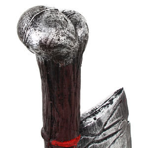 Hacha de látex con mango de hueso para Halloween, accesorio realista con hoja de metal vintage, detalle de costura roja, decoración para casa embrujada, cosplay, terror - Product Image 5