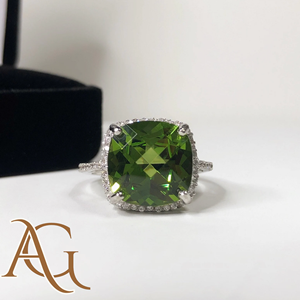 4ct Natural Peridot Checkers Cojín 18k/14K Anillo de oro sólido Diamante natural Halo Joyería fina IGI Certificado 2,9G Oro - Product Image 6