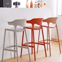 Chaise de bar haute moderne en polypropylène coloré pour extérieur, tabouret de comptoir en plastique, vente chaude