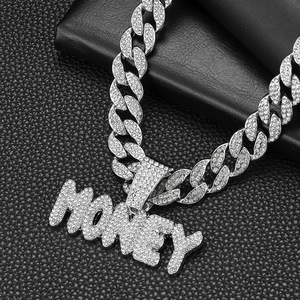 สร้อยคอแฟชั่นสไตล์ยุโรปอเมริกันขายส่งยอดนิยมสำหรับผู้ชาย จี้คิวบา ตัวอักษร รูปเงิน - Product Image 3