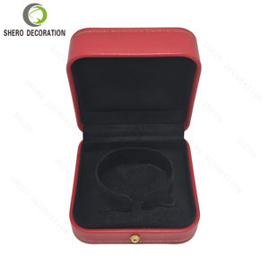 Boîte à bijoux de luxe en cuir rouge sur mesure de l'usine OEM, boîte à bijoux de marque pour bagues, bracelets, joncs, boucles d'oreilles, emballage de marque - Product Image 5