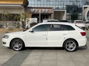 รถยนต์มือสอง <span class=keywords><strong>Volkswagen</strong></span> Gran Lavida ปี <span class=keywords><strong>2014</strong></span> เครื่องยนต์ 1.6 ลิตร เกียร์อัตโนมัติ รุ่น Sport - Product Image 4