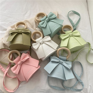 <span class=keywords><strong>Sac</strong></span> à main en <span class=keywords><strong>cuir</strong></span> grossiste poignée en bois nœud décoré dames <span class=keywords><strong>sac</strong></span> de créateur femmes - Product Image 1