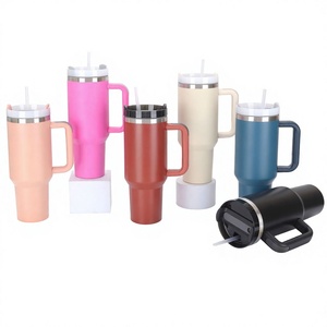 Mug de <span class=keywords><strong>voiture</strong></span> isotherme sous vide en acier inoxydable 304 de 40 oz, grande capacité, inspiré du Big Mac, avec poignée et paille, pour boissons glacées, pour le transport transfrontalier - Product Image 1