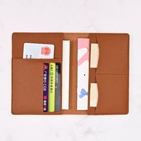 Porte-passeport en cuir PU multicolore en gros, motif imprimé personnalisé avec logo pour cadeau de voyage, souvenir d'entreprise