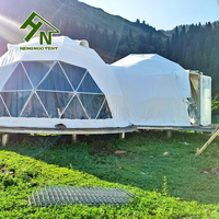 Tente de camping de luxe en plein air de style hivernal Dôme géodésique Tente de balle de glamping Imperméable Igloo Dome House avec salle de bain