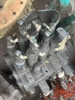 Ensemble de vanne de commande principale IRON CAVALRY SK200-6E pour système hydraulique d'excavatrice, fabriqué à Guangdong, garantie de 6 mois