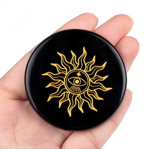 Pierre de cristal d'<span class=keywords><strong>obsidienne</strong></span> <span class=keywords><strong>noire</strong></span> gravée 55mm tranche ronde Arbre de vie Lune Soleil Étoile Cristal de guérison Amulette <span class=keywords><strong>Protection</strong></span> - Product Image 6