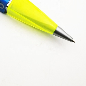 <span class=keywords><strong>Penna</strong></span> Personalizzata a Forma di Cubo di Rubik con Inchiostro Nero, Materiale Plastico, Design Originale - <span class=keywords><strong>Penna</strong></span> Regalo Promozionale di Brilliant Promos - Product Image 2