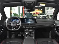 MG7 Modèle 2025 Édition Luxe 1.5T 300 Voiture Sport Pneus R18 Boîte de vitesses automatique Tissu clair/foncé disponible Diesel Électrique Essence