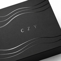 Boîte pliante noire mate de qualité supérieure avec logo personnalisé, boîte cadeau magnétique luxueuse, emballage rigide pour vêtements et accessoires