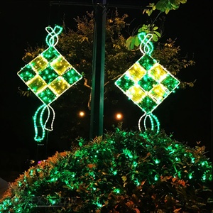 Vente chaude rue lune 2D <span class=keywords><strong>colonne</strong></span> lumières de noël <span class=keywords><strong>lampadaire</strong></span> poteaux éclairage extérieur Festival Motif Ramadan lumière pour la décoration - Product Image 1
