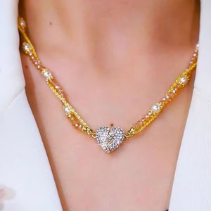 Nuova Collana di Perle a Forma di Cuore Magnetico 2025, Versatile ed Elegante <span class=keywords><strong>È</strong></span> una collana alla clavicola molto popolare con un tocco francese. - Product Image 4