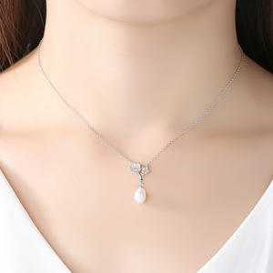 Collier en argent sterling S925 en gros avec perle d'eau douce, bijoux minimalistes de luxe pour femmes - Product Image 2