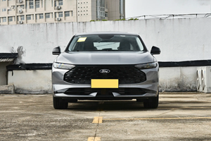 Véhicule d'occasion en promotion : <span class=keywords><strong>Ford</strong></span> <span class=keywords><strong>Mondeo</strong></span> <span class=keywords><strong>2020</strong></span> EcoBoost 200 Version Fashion, berline 4 portes, essence - Product Image 2