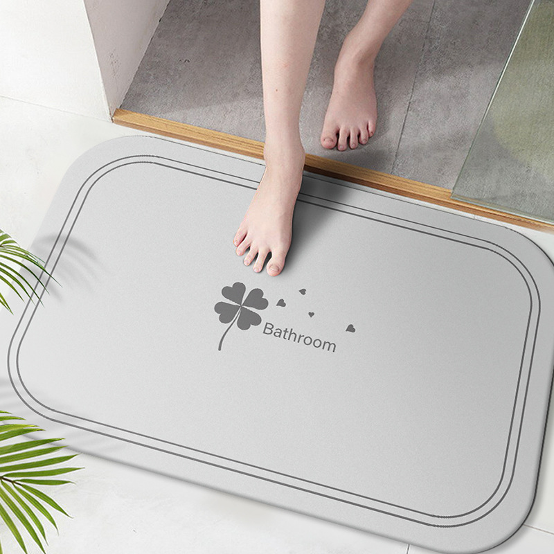 โคลเวอร์สี่แฉก - เทาภูเขาเปล่า