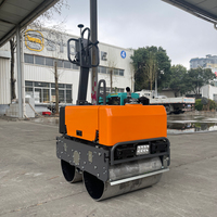 Rouleau compresseur hydraulique portatif à double tambour de 0,6 tonne pour la vente en gros