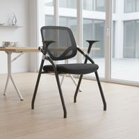 Chaise empilable à dossier en maille aérée pour formation, réception, visiteurs, hôtellerie, événements et salles polyvalentes