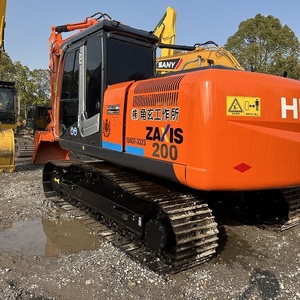 Excavatrice sur chenilles Hitachi ZX200 d'occasion, moteur d'origine, puissante, pour travaux de carrière et de terrassement, bon état, prête à l'exportation - Product Image 1