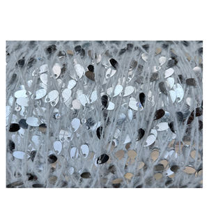 Hilo de lentejuela elegante de forma irregular de 1,4NM Material de tejido y tejido creativo para proyectos únicos - Product Image 1