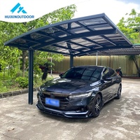 Abri de voiture contemporain Doppel Protection UV étanche Toit en aluminium Abri de garage Cadre en bois Pression Nature Abri de voiture Utilisation d'auvent