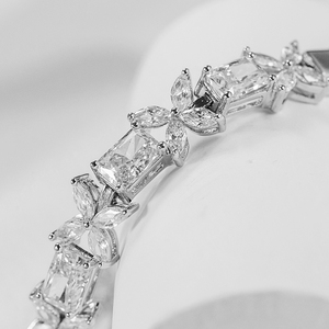 Venta al por mayor diseño original mariposa latón joyería corte <span class=keywords><strong>de</strong></span> hielo alto cartón diamante tenis pulsera <span class=keywords><strong>para</strong></span> <span class=keywords><strong>mujer</strong></span> regalo <span class=keywords><strong>de</strong></span> <span class=keywords><strong>aniversario</strong></span> - Product Image 6