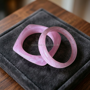 Pulseras de Resina Ecológicas, Ligeras y Brillantes, Brazaletes de Estilo Romántico, Conjuntos de Joyería de Moda Sostenible - Product Image 1