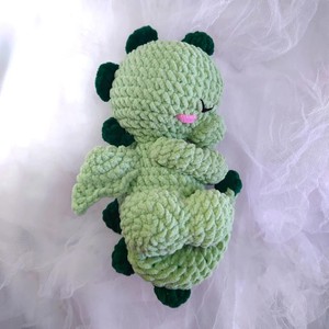 Gran oferta hecha a mano <span class=keywords><strong>verde</strong></span> bebé dragón ganchillo <span class=keywords><strong>Amigurumi</strong></span> Adorable ganchillo dinosaurio muñeca para regalo de bebé juguetes de animales de punto de peluche - Product Image 6