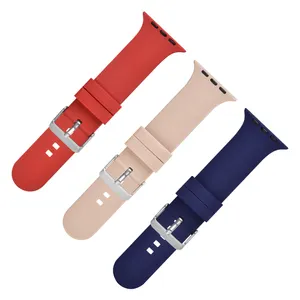 Classic silicone replacement band strap for Apple Watch band series 7 6 5 4 3 SE for Apple Watch band strap 38 40 41 42 44 45 mm