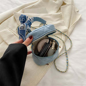 Sac à bandoulière en satin PU de luxe pour femmes, fermeture éclair, sac à bandoulière tendance pour femmes - Product Image 3