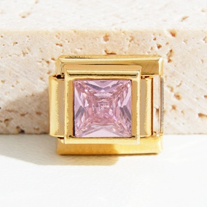 กำไลข้อมือสแตนเลสสตีลประดับจี้รูปหัวใจหลากสีสันสไตล์อิตาลีจาก Gems Gold - Product Image 6