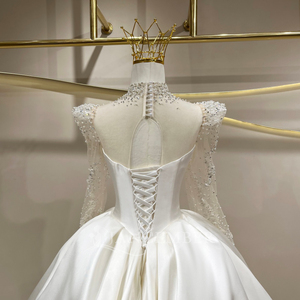 JFH98 Vestido de Novia Clásico Moderno de Satén con Cuello Alto, Lentejuelas, Cola de Capilla, Encaje, Flores de Cristal y Apliques para Boda - Product Image 4