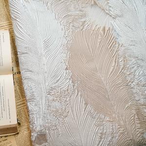 Высококачественная Полиэстеровая металлическая жаккардовая парча с красивым узором из перьев, ткань для изготовления одежды из органзы - Product Image 3