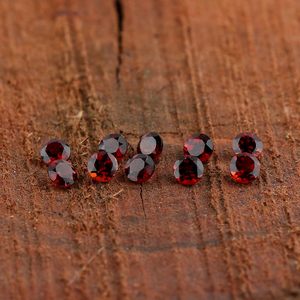 Piedra de Granate Rojo Natural Yashee de 4 mm, Corte Brillante Redondo, Calibrada, para Joyería - Product Image 4
