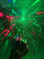 Gants laser LED avec lumière laser verte et rouge Spectacle de danse sur scène DJ Club Party Performance Wear Show Vêtements LED Laser pour fête