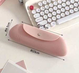 Fashion Eco-Friendly Modern <b>Silicone</b> Cosmetic Bag Makeup Brush Holder Travel-Friendly Waterproof Cosmetic Organizer Makeup <b>Tools</b> - Product Image 2