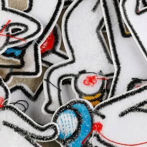 Patch thermocollant amusant de dessin animé pour vêtements, sacs et livres - Product Image 2