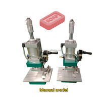 Machine manuelle d'impression et d'estampage de logo de savon de bain machine pneumatique de moulage et d'estampage de savon machine d'estampage de logo de savon