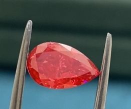 ラボグロウンダイヤモンド 2.0カラット ペアシェイプ 本物のダイヤモンド ファンシービビッドレッド VS1 IGI鑑定書付き CVD合成ダイヤモンド メーカー - Product Image 2