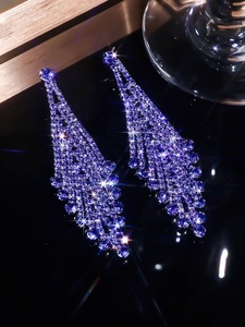 Pendientes Elegantes y Brillantes con Forma de Diamante para Mujer, Accesorios Geométricos de Alta Gama - Product Image 6