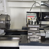 Torno CNC de bancada plana de un solo husillo de alta resistencia CK6140 automático para taladrado y roscado de ejes y discos metálicos