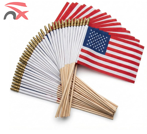 Drapeaux à main promotionnels en gros du <span class=keywords><strong>drapeau</strong></span> national <span class=keywords><strong>des</strong></span> <span class=keywords><strong>États</strong></span>-<span class=keywords><strong>Unis</strong></span> pour revendeurs et événements - Product Image 1