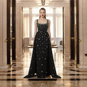 Robe de soirée noire perlée, longue, coupe trapèze, col carré, avec taille naturelle, idéale pour les banquets et les fêtes - Product Image 3