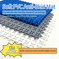 Tapis antidérapant modulaire carré personnalisé pour piscine, en PVC, résistant à l'usure, avec drainage creux, pour terrasse de piscine et zone humide