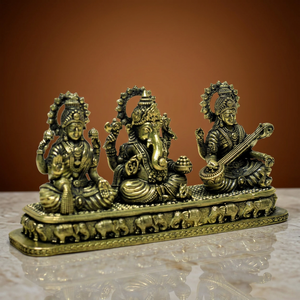 Figurine Religieuse Artisanale en Laiton Trio Laxmi Ganesh Saraswati, Décoration de Table, Sculpture Traditionnelle des Divinités Hindoues - Product Image 1