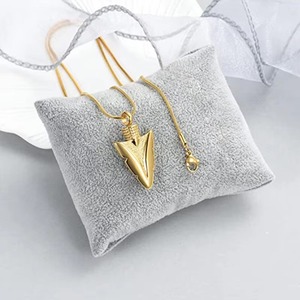Punta di freccia cremazione urna collana per gli uomini in acciaio inox stile alla moda medaglione con frecce ricordo ciondolo per la perdita della persona amata - Product Image 4