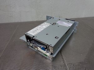 35P2510 - Lecteur de disque à fibre optique LTO-4 4 Go avec plateau 35P2510 - Product Image 2