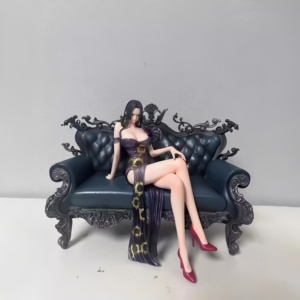 ของตกแต่งบ้านสไตล์ญี่ปุ่นสุดหรู ฟิกเกอร์ PVC 1 ตัว นามิ โบอา แฮนค็อก แบบนั่งโซฟา สำหรับเด็กผู้หญิง ตกแต่งตู้โชว์บนโต๊ะ - Product Image 2