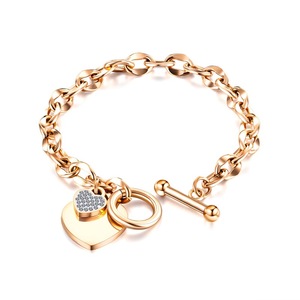Damen Luxus Mode Business Quarzuhr <span class=keywords><strong>Set</strong></span> Glasanzeige Individuelles Logo Strass Dreiteiliges Edelstahl-Uhr-Armband-<span class=keywords><strong>Set</strong></span> - Product Image 2
